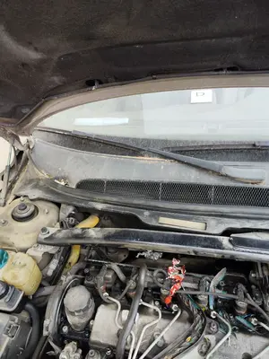 Foto de BRAZO LIMPIA DELANTERO DERECHO VOLVO S80 BERLINA 2.4 Diesel (131 CV / 96 KW)