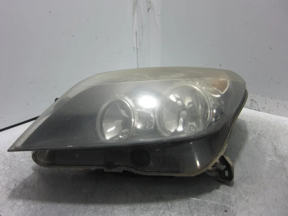 Foto de FARO IZQUIERDO OPEL ASTRA H TWIN TOP 1.8 16V (140 CV / 103 KW) referencia 1EG27037021