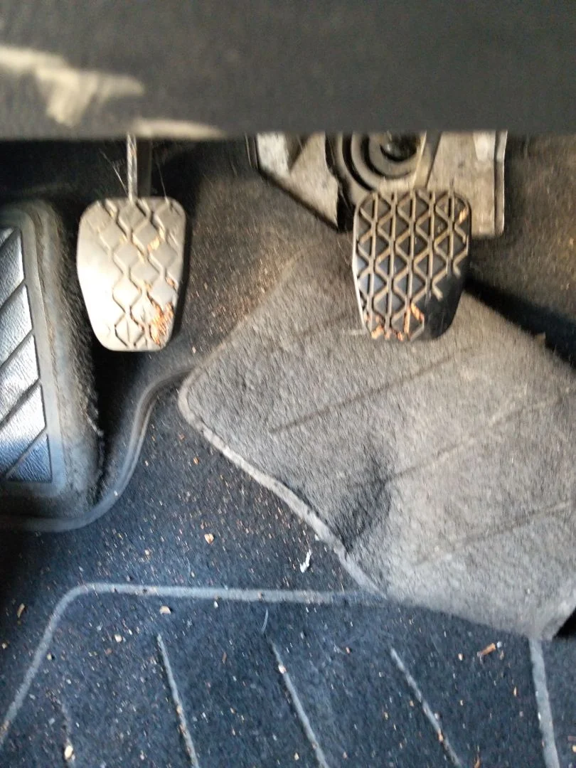 Foto de PEDAL EMBRAGUE MAZDA 6 BERLINA (GH) 2.2 Turbodiesel CAT (163 CV / 120 KW)