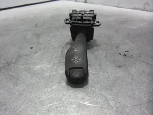Foto de MANDO INTERMITENTES BMW SERIE 3 BERLINA (E46) 3.0 24V Turbodiesel CAT (184 CV / 135 KW) referencia 8363668 foto 2