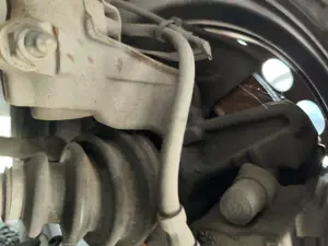 Foto de MANGUETA DELANTERA IZQUIERDA VOLKSWAGEN CADDY (2K)(02.2004) 1.9 TDI (BSU) (75 CV / 55 KW)