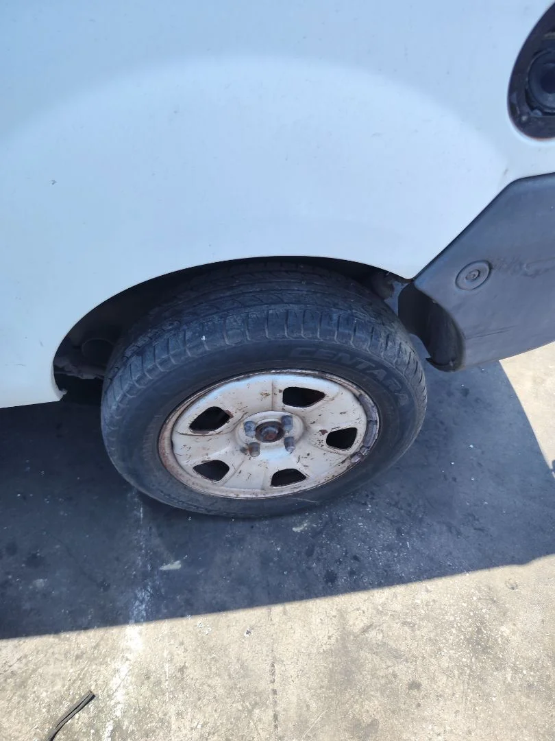 Foto de MANGUETA TRASERA IZQUIERDA RENAULT KANGOO I (F/KC0) 1.9 dCi Diesel CAT (84 CV / 62 KW)