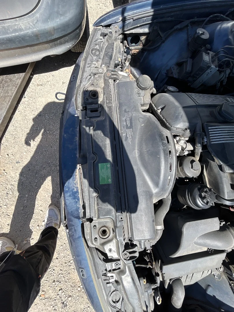 Foto de REFUERZO PARAGOLPES DELANTERO BMW SERIE 5 TOURING (E39) 2.0 24V (150 CV / 110 KW)