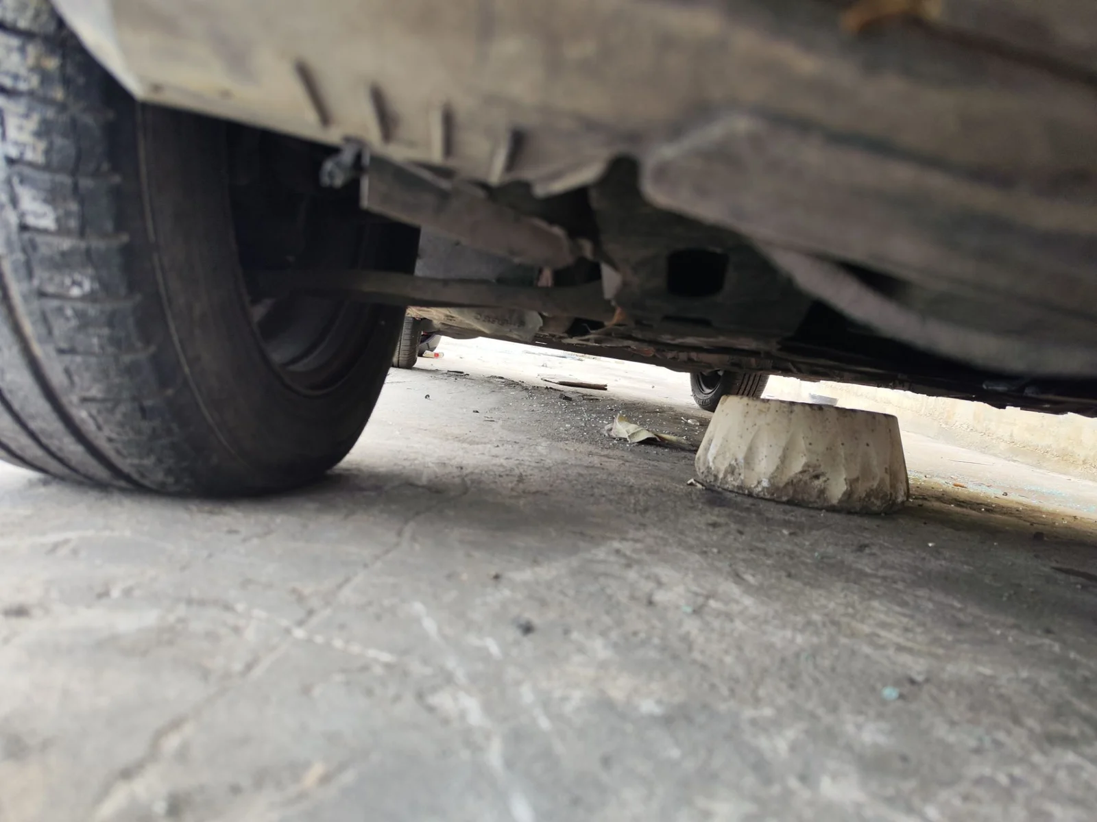 Foto de TRANSMISION DELANTERA DERECHA RENAULT CLIO III 1.5 dCi Diesel CAT (86 CV / 63 KW)