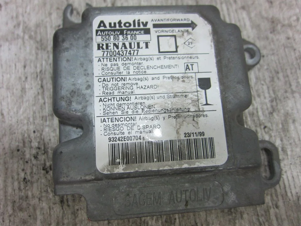 Foto de CENTRALITA AIRBAG RENAULT MEGANE I COUPE (DA0) 1.9 dTi Diesel CAT (98 CV / 72 KW) referencia 550803600