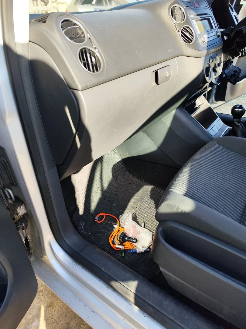 Foto de GUANTERA VOLKSWAGEN GOLF PLUS V (5M1) 1.9 TDI (105 CV / 77 KW)