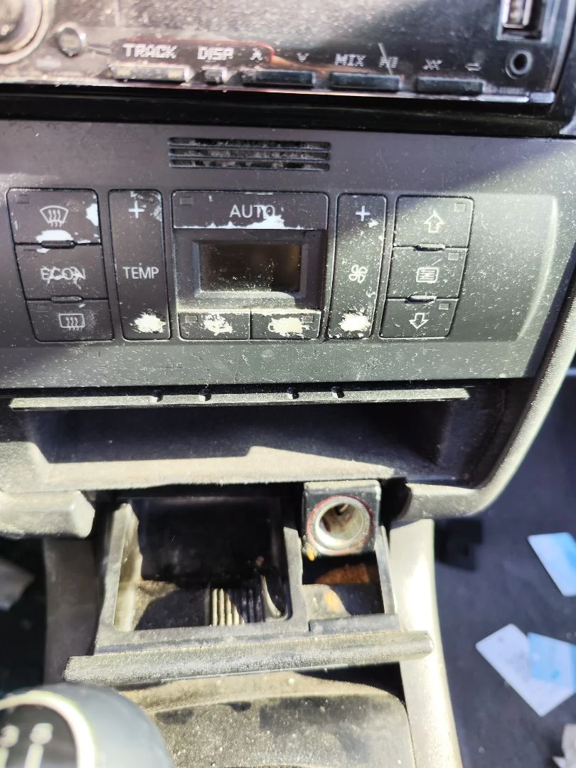 Foto de MANDO CALEFACCION / AIRE ACONDICIONADO AUDI A3 (8L) 1.6 (102 CV / 75 KW) referencia 8L0820043K FKZ