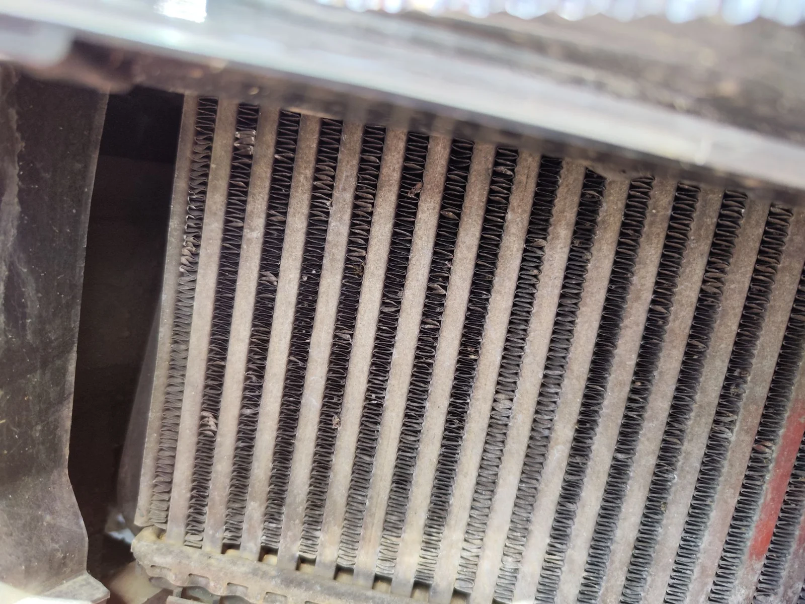 Foto de INTERCOOLER AUDI Q7 (4L) 3.0 V6 24V TDI (233 CV / 171 KW) referencia 7L6145803J