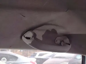 Foto de ASIDERO TECHO TRASERO DERECHO SEAT LEON (1P1) 1.9 TDI (105 CV / 77 KW) referencia 1P0857607B FKZ
