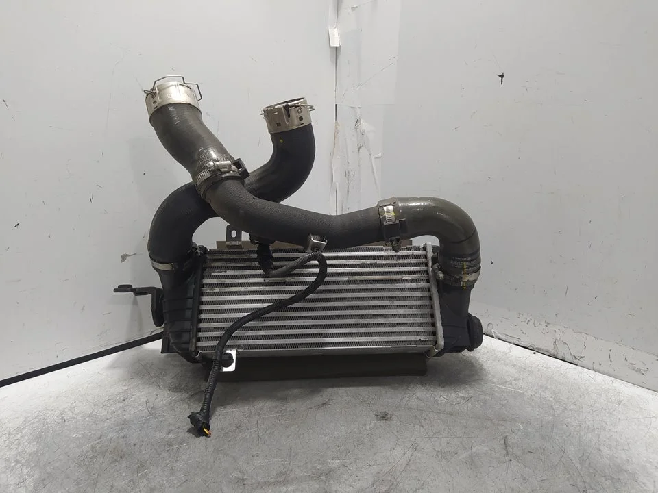 Foto de INTERCOOLER HYUNDAI TUCSON (NX) híbrido-suave 100 kW (1.6 Ltr. - 100 kW CRDi) (136 CV / 100 KW) referencia 282712U301