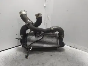 Foto de INTERCOOLER HYUNDAI TUCSON (NX) híbrido-suave 100 kW (1.6 Ltr. - 100 kW CRDi) (136 CV / 100 KW) referencia 282712U301 foto 1