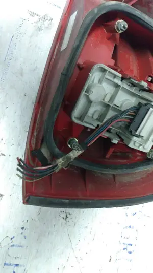 Foto de PILOTO TRASERO IZQUIERDO AUDI A3 (8L) referencia 290701 foto 2