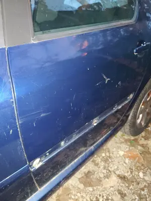 Foto de PUERTA TRASERA IZQUIERDA PEUGEOT 307 (S1)(04.2001) 1.6 16V CAT (109 CV / 80 KW)