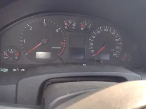 Foto de CUADRO INSTRUMENTOS AUDI A6 AVANT (4B5) 2.5 V6 24V TDI (150 CV / 110 KW) referencia 4B0919860MX foto 2