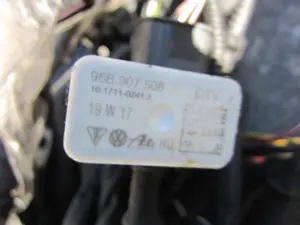 Foto de NO IDENTIFICADO PORSCHE MACAN (95BA) referencia 8K1937503C foto 15