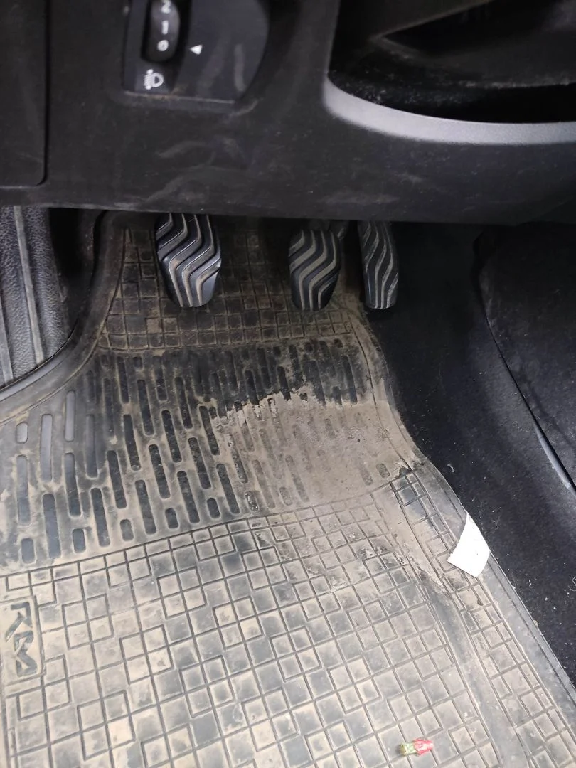 Foto de PEDAL FRENO DACIA SANDERO III 1.0 TCE CAT (91 CV / 67 KW) referencia 465016808R