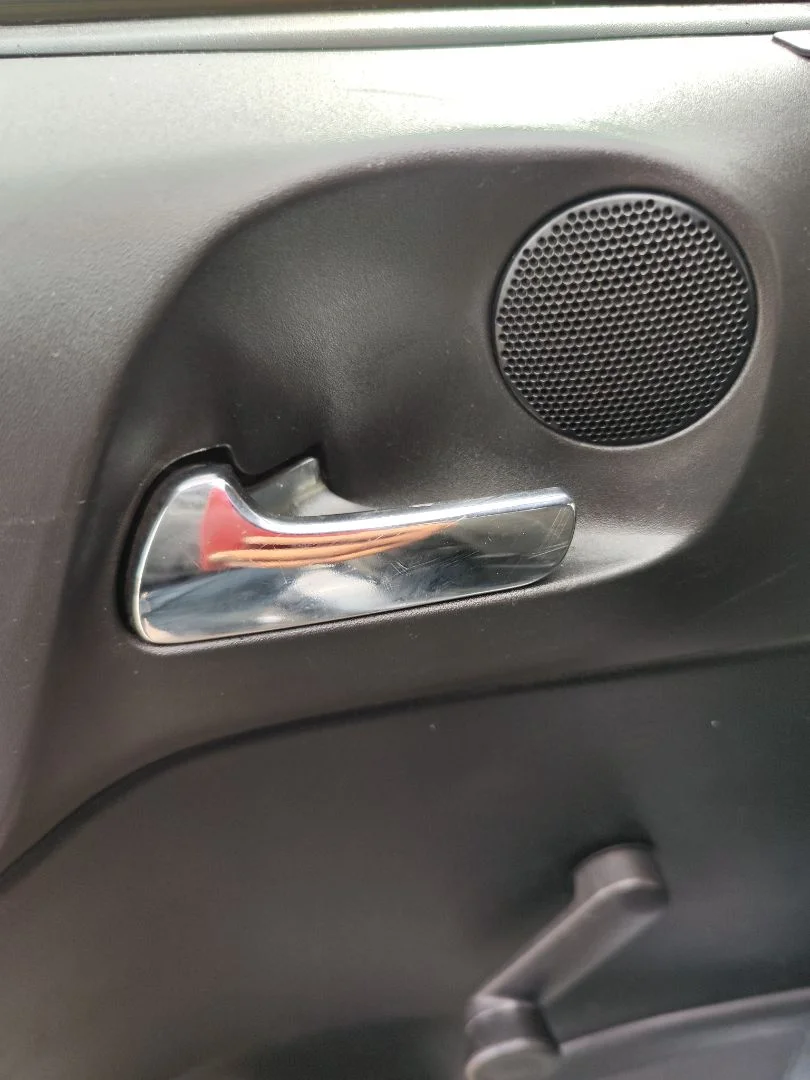 Foto de MANETA INTERIOR TRASERA IZQUIERDA OPEL ZAFIRA A 2.0 DTI (101 CV / 74 KW)