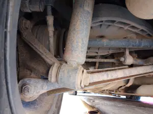 Foto de BRAZO SUSPENSION TRASERO IZQUIERDO BMW SERIE 3 COMPACTO (E46) 2.0 16V Diesel CAT (150 CV / 110 KW)