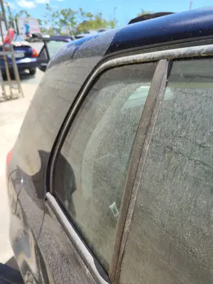 Foto de LUNA CUSTODIA TRASERA DERECHA VOLKSWAGEN GOLF VI (5K1)(10.2008) 2.0 TDI (110 CV / 81 KW)