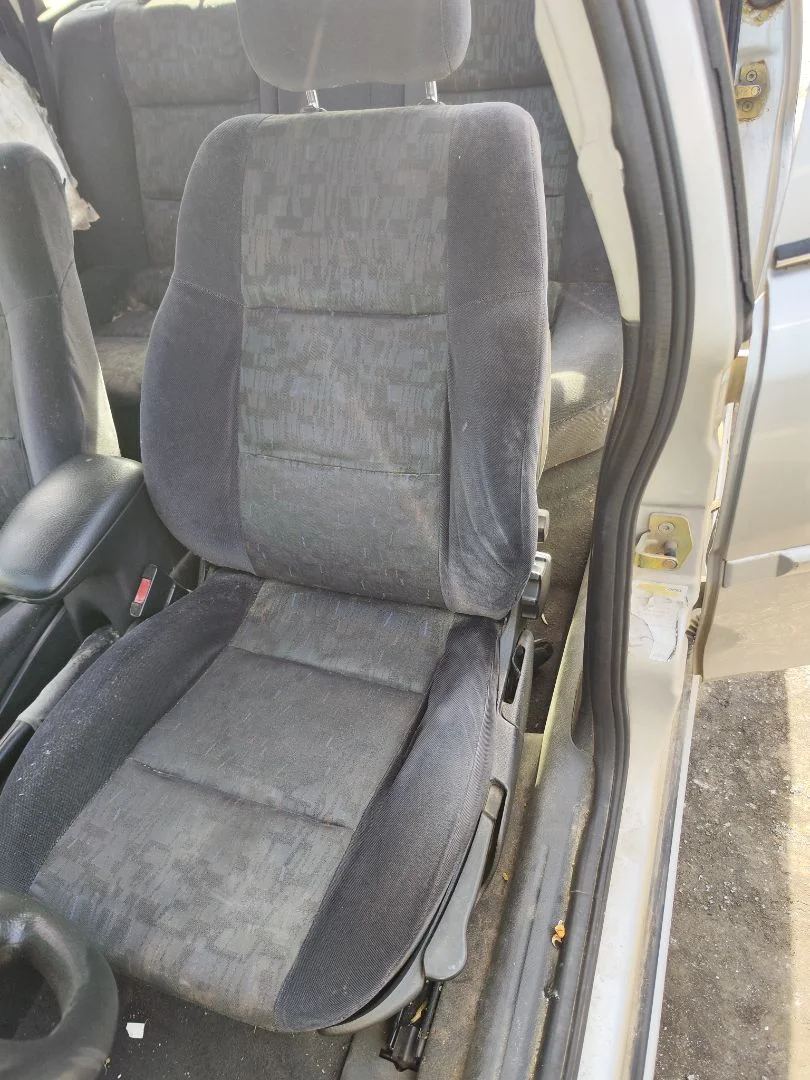 Foto de ASIENTO DELANTERO IZQUIERDO OPEL VECTRA B BERLINA 2.0 DTI (101 CV / 74 KW)
