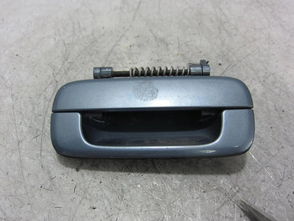 Foto de MANETA EXTERIOR TRASERA DERECHA PEUGEOT 406 BERLINA (S1/S2) 3.0 V6 24V CAT (190 CV / 140 KW) referencia 9621859377