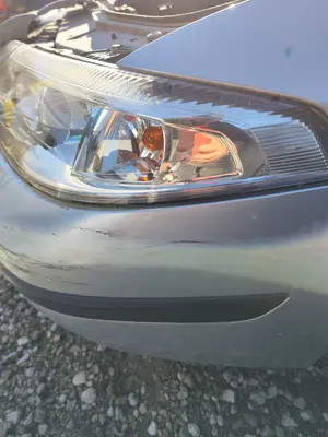 Foto de FARO IZQUIERDO RENAULT LAGUNA II (BG0) 1.8 CAT (120 CV / 88 KW) foto 2
