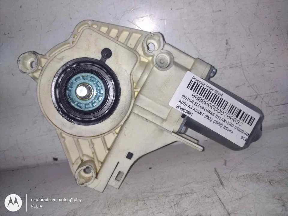 Foto de MOTOR ELEVALUNAS DELANTERO IZQUIERDO AUDI A4 AVANT (8K5) 2.0 16V TDI (143 CV / 105 KW) referencia 8K0959801A