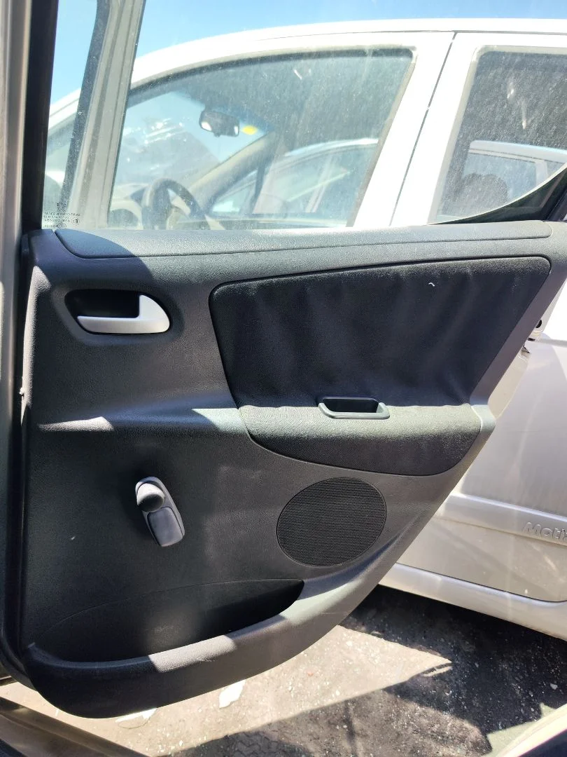 Foto de GUARNECIDO PUERTA TRASERA DERECHA PEUGEOT 207 1.4 (73 CV / 54 KW) referencia 9333ZY