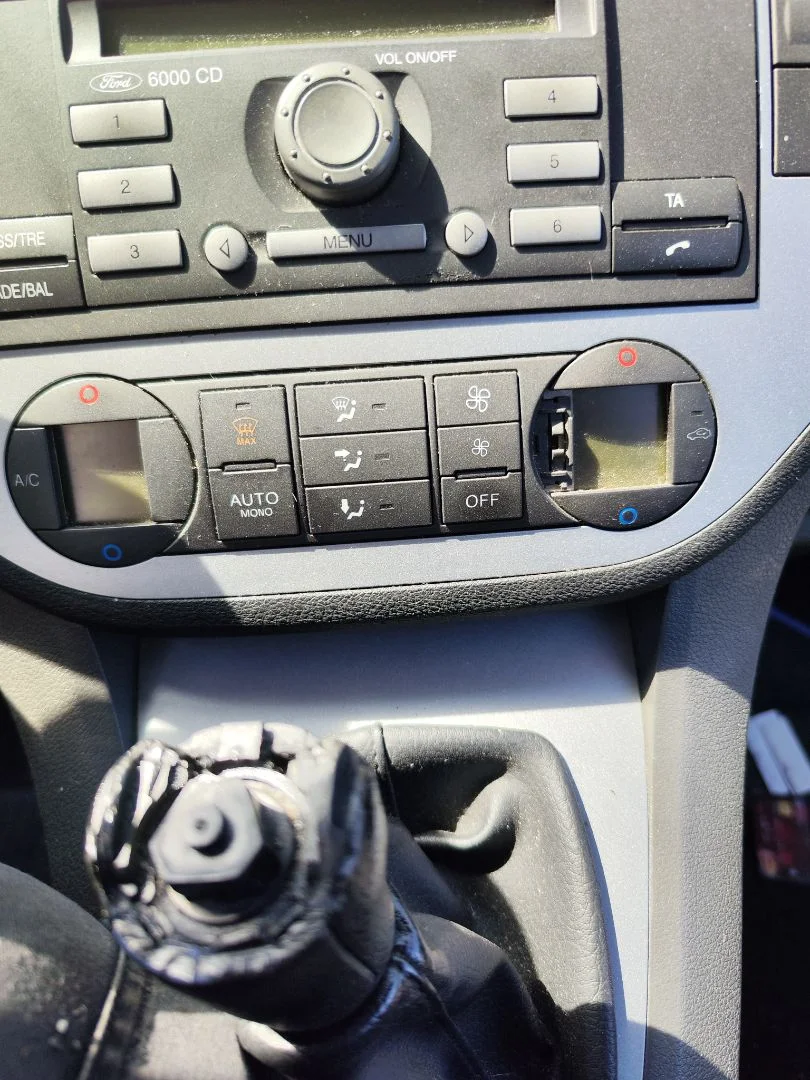 Foto de MANDO CALEFACCION / AIRE ACONDICIONADO FORD FOCUS C-MAX (CAP)(2003) 1.6 TDCi CAT (90 CV / 66 KW)