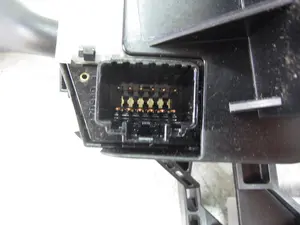 Foto de MANDO MULTIFUNCION FORD FOCUS C-MAX (CAP)(2003) 1.8 TDCi Turbodiesel CAT (116 CV / 85 KW) referencia 13N064 foto 6