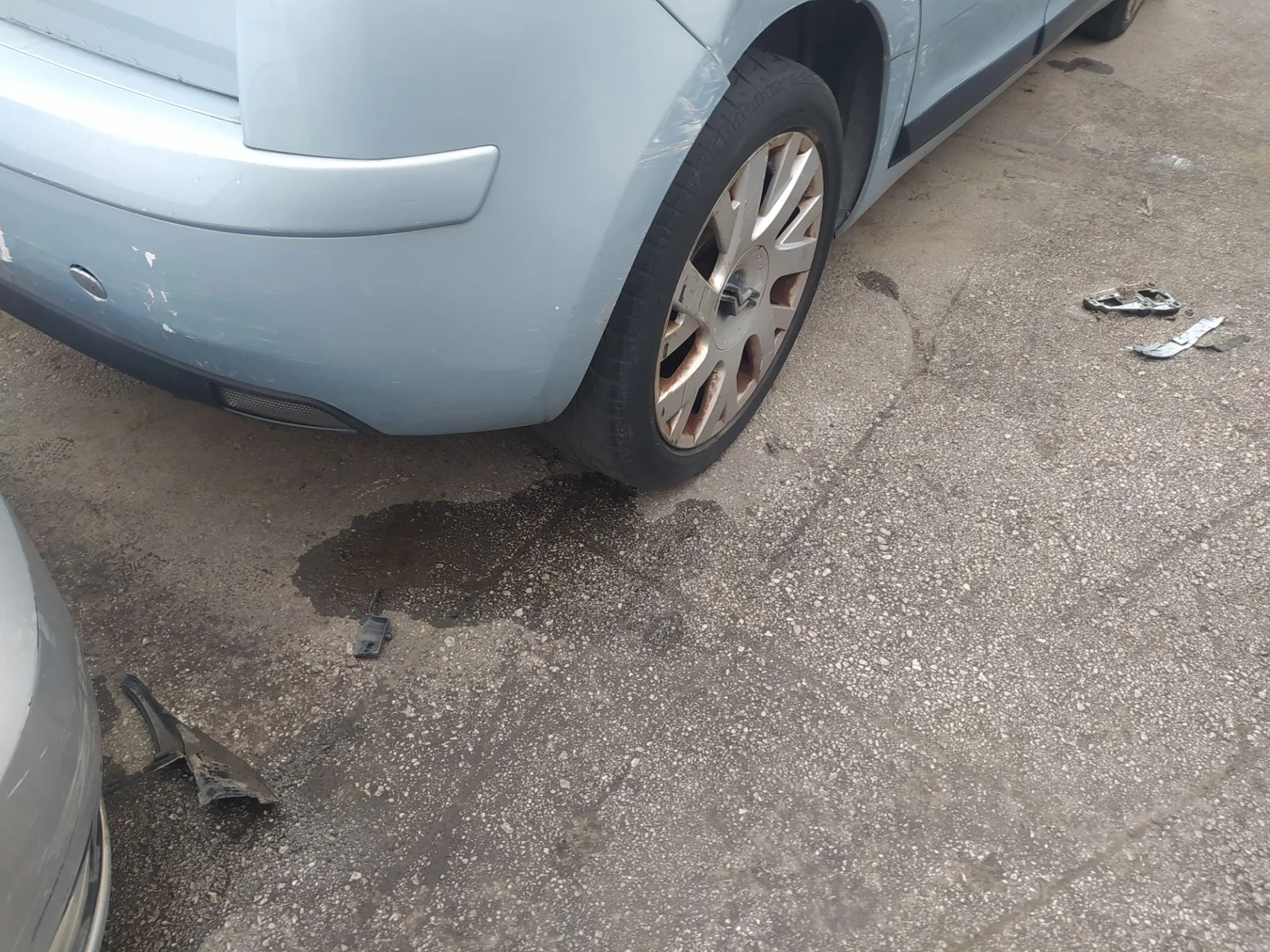 Foto de PARAGOLPES TRASERO CITROEN C4 BERLINA 1.6 16V CAT (NFU / TU5JP4) (109 CV / 80 KW) referencia 7410W9