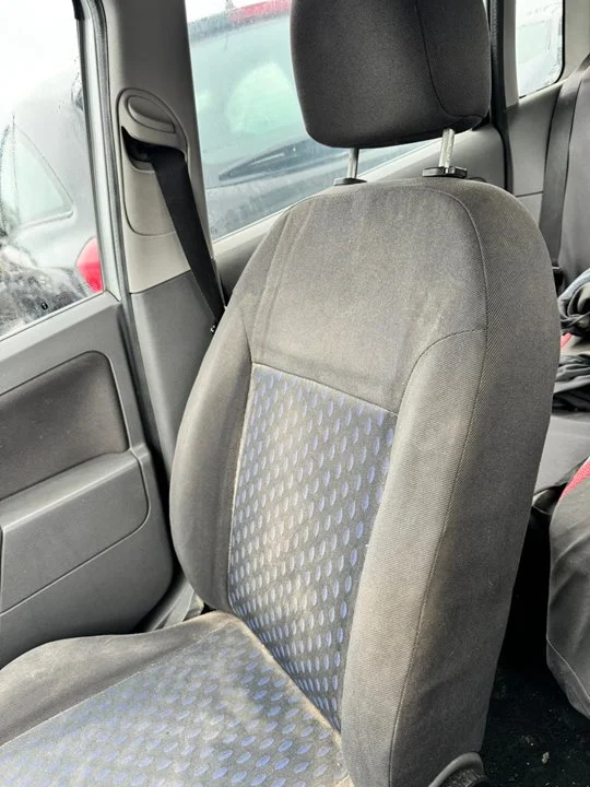 Foto de ASIENTO DELANTERO DERECHO FORD FIESTA (CBK) 1.4 TDCi CAT (68 CV / 50 KW)