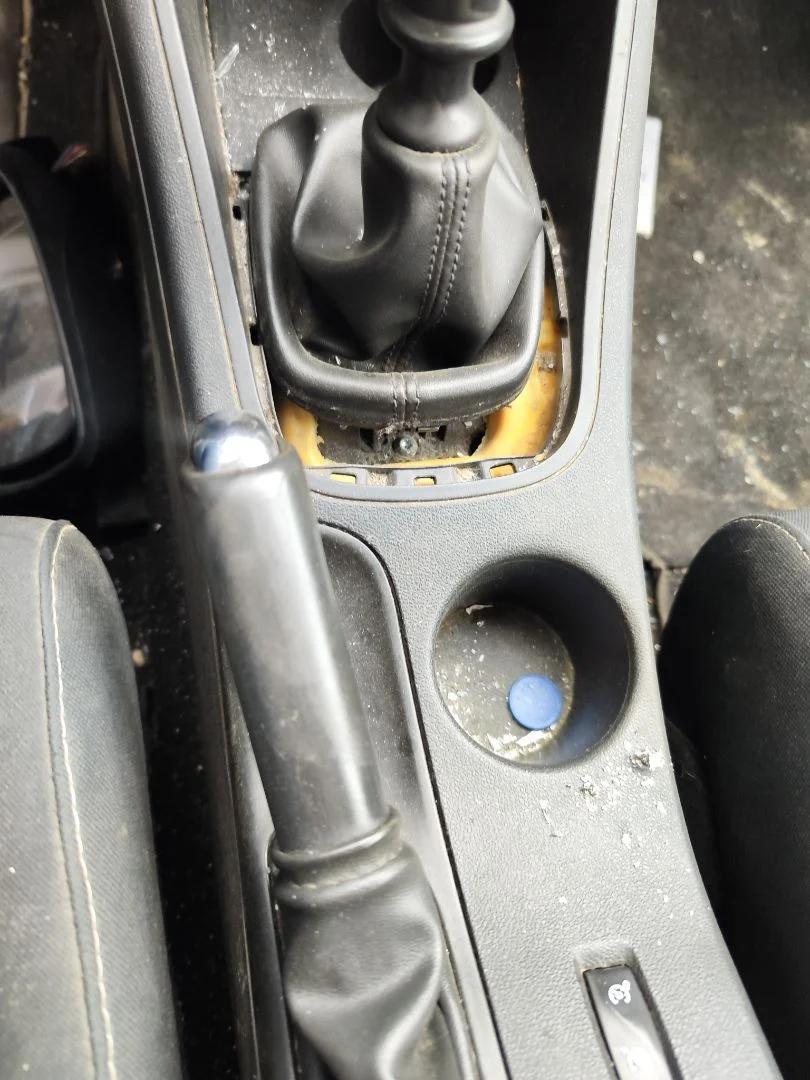 Foto de PALANCA FRENO RENAULT MEGANE III BERLINA 5P 1.5 dCi Diesel FAP (110 CV / 81 KW) referencia 360106947R