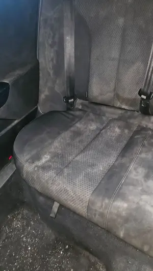 Foto de ASIENTOS TRASERO DERECHO VOLKSWAGEN PASSAT VARIANT (3C5) 2.0 TDI (140 CV / 103 KW) referencia 3C9885806BHFKZ foto 2