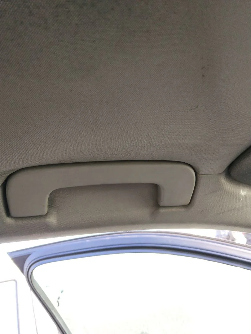Foto de ASIDERO TECHO DELANTERO IZQUIERDO AUDI A4 AVANT (8E) 1.9 TDI (131 CV / 96 KW) referencia 8E0857607C FKZ