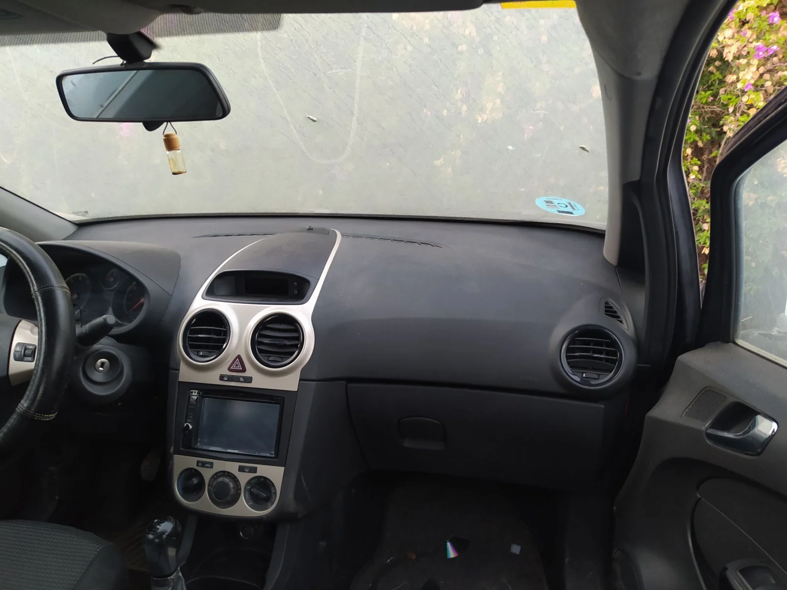 Foto de GUANTERA OPEL CORSA D 1.2 16V CAT (Z 12 XEP / LB4) (80 CV / 59 KW)