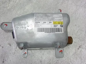 Foto de AIRBAG LATERAL DELANTERO DERECHO BMW SERIE 6 COUPE (E63) 4.4 V8 32V CAT (333 CV / 245 KW) referencia 601258100B