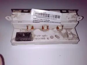Foto de PANTALLA MULTIFUNCION CITROEN XSARA BERLINA referencia 9643654377 foto 2
