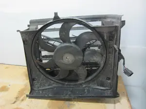 Foto de ELECTROVENTILADOR BMW SERIE 3 BERLINA (E46) 3.0 24V Turbodiesel CAT (184 CV / 135 KW) referencia 7786009 foto 3