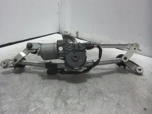 Foto de MOTOR LIMPIA DELANTERO TOYOTA AVENSIS CROSS SPORT (T27) 1.8 16V CAT (147 CV / 108 KW) referencia 8501005080K foto 4