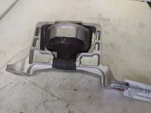 Foto de SOPORTE MOTOR FORD FOCUS BERLINA (CAP) 1.6 16V CAT (101 CV / 74 KW) referencia 247E0394 foto 1