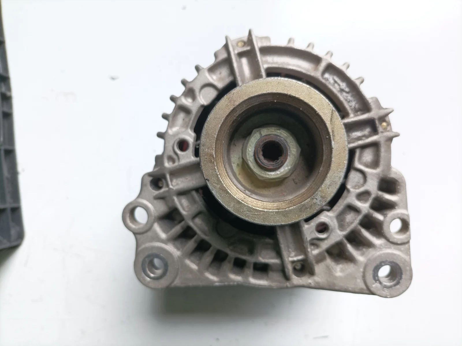 Foto de ALTERNADOR VOLKSWAGEN GOLF IV BERLINA (1J1)(10.1997) referencia 028903028D