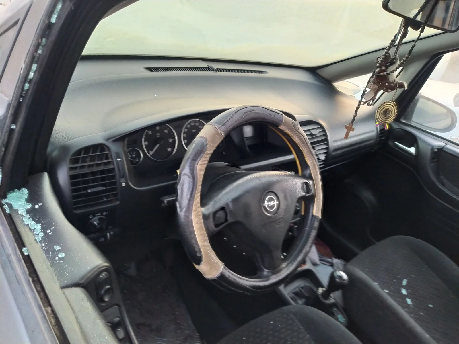 Foto de COLUMNA DIRECCION OPEL ZAFIRA A 2.0 DTI (101 CV / 74 KW)