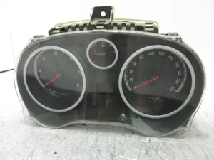 Foto de CUADRO INSTRUMENTOS OPEL CORSA D 1.3 16V CDTI CAT (Z 13 DTH / L4I) (90 CV / 66 KW) referencia P0013264287