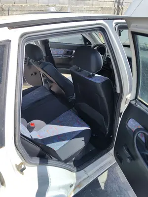 Foto de GOMAS CONTORNO PUERTA SEAT IBIZA (6K1) 1.4  (60 CV / 44 KW)