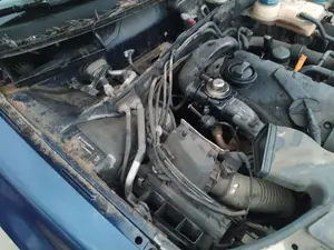Foto de COMPRESOR AIRE ACONDICIONADO VOLKSWAGEN PASSAT BERLINA (3B3) 1.9 TDI (131 CV / 96 KW) referencia 8D0260805RV