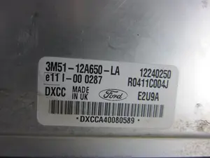 Foto de CENTRALITA MOTOR UCE FORD FOCUS BERLINA (CAK) 1.8 TDCi CAT (101 CV / 74 KW) referencia 3M5112A650LA foto 4