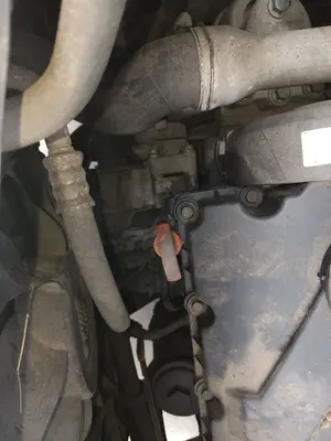 Foto de ALTERNADOR VOLKSWAGEN T5 TRANSPORTER FURGÓN/COMBI (7H) 1.9 TDI CAT (AXB) (105 CV / 77 KW)