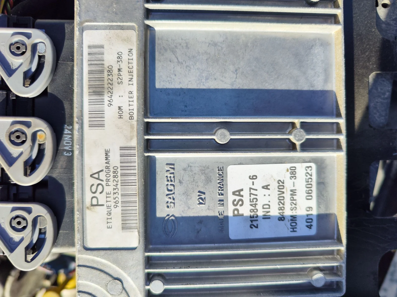 Foto de CENTRALITA MOTOR UCE CITROEN C3 1.4 (73 CV / 54 KW)