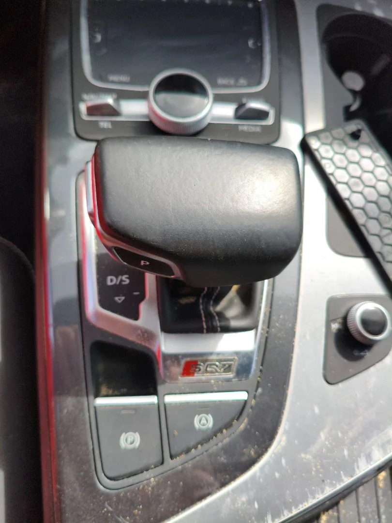 Foto de PALANCA CAMBIO AUDI SQ7 (4MB) 4.0 V8 TDI (435 CV / 320 KW)